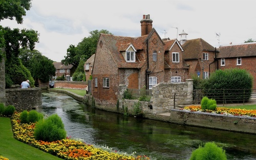 United-Kingdom-Canterbury-.jpg
