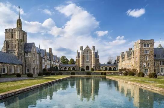 3,开普敦大学   地点:西开普省开普敦市